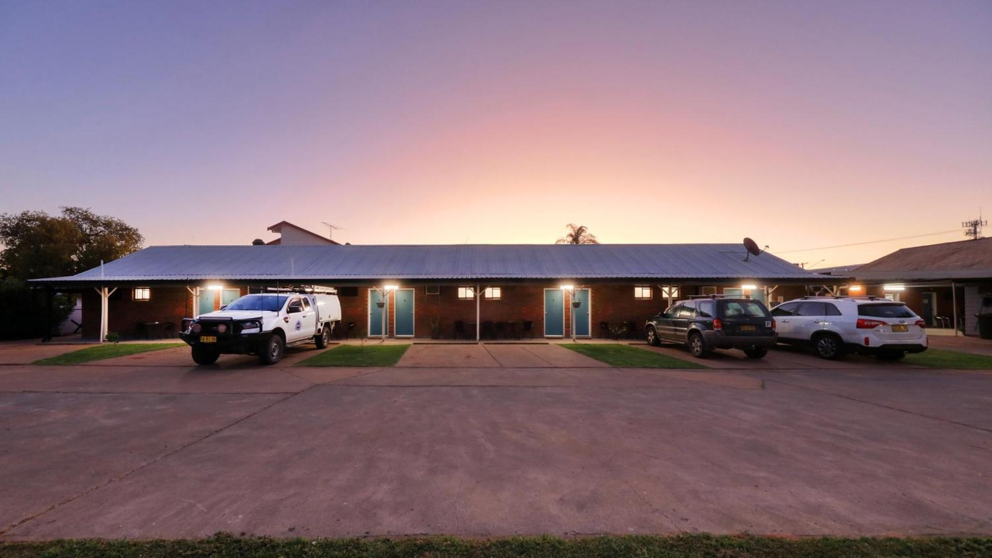 The Major Mitchell Motel Bourke Esterno foto