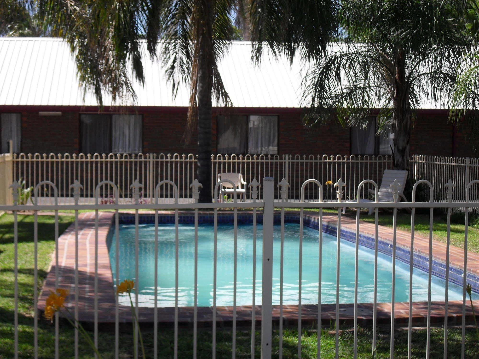 The Major Mitchell Motel Bourke Esterno foto